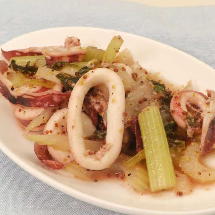 セロリとイカのマスタード炒め