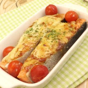 「鮭のマヨオイスター焼き」のレシピ動画