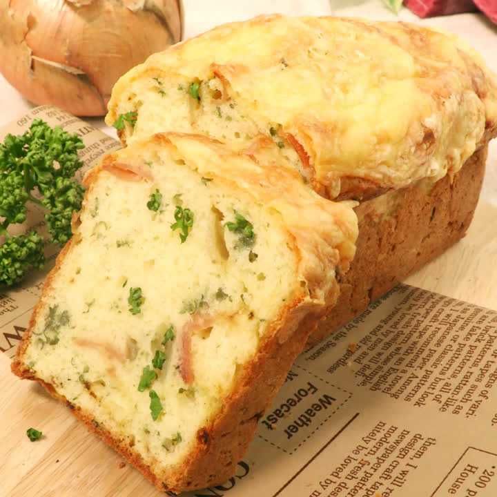 簡単なのに豪華 ベーコンのチーズケークサレのレシピ動画 作り方 Delish Kitchen