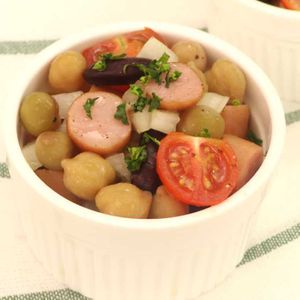 「ソーセージと大豆のおかずサラダ」のレシピ動画