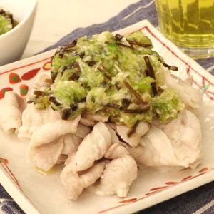 「豚肉のねぎ塩昆布がけ」のレシピ動画