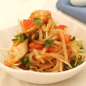 「鶏ささみのトマト和え」のレシピ動画
