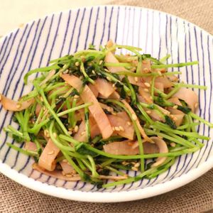 「豆苗とハムのごま炒め」のレシピ動画