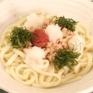 「レンジでツナおろしうどん」のレシピ動画