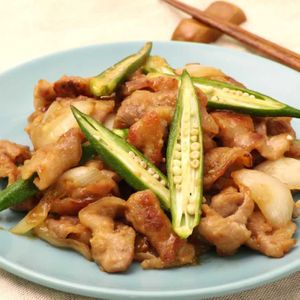 「豚肉とオクラのしょうが焼き」のレシピ動画