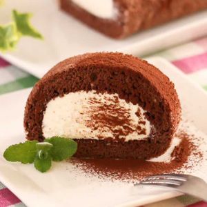 「ティラミスロールケーキ」のレシピ動画