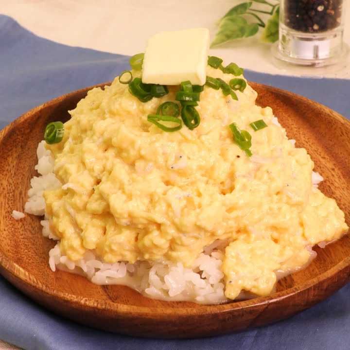 ふわとろオムしらすごはん