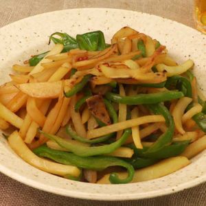 「ピーマンとじゃがいもの甘辛炒め」のレシピ動画