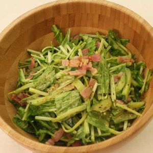 「きゅうりと水菜のカレーマヨサラダ」のレシピ動画