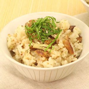 「いわしの炊き込みご飯」のレシピ動画