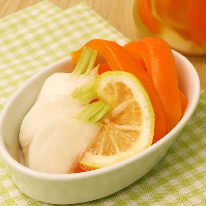 かぶとパプリカのハニーレモンピクルス