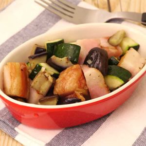 「ズッキーニとベーコンのソテー」のレシピ動画