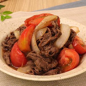 「牛肉とトマトのすき煮」のレシピ動画