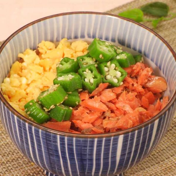 【鮭丼】人気レシピ20選!作りたいが見つかる♪の人気レシピ・作り方 | デリッシュキッチン