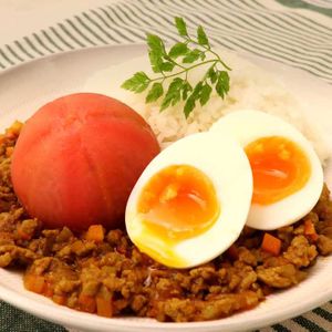 「丸ごとトマトカレー」のレシピ動画