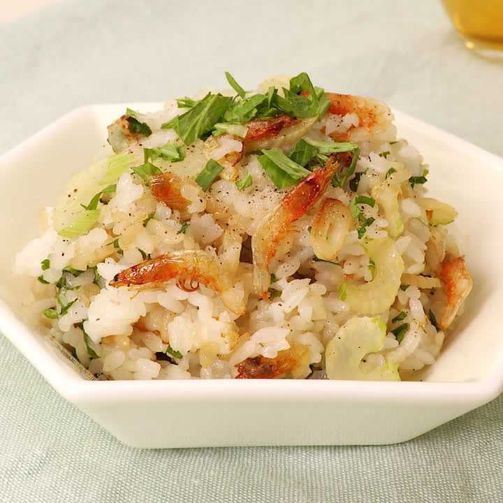 セロリと桜えびのチャーハン