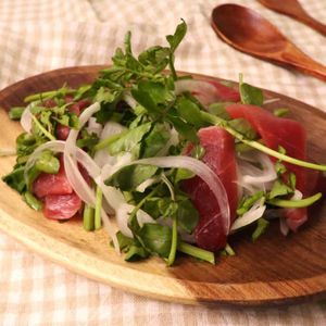 「マグロとクレソンのサラダ」のレシピ動画