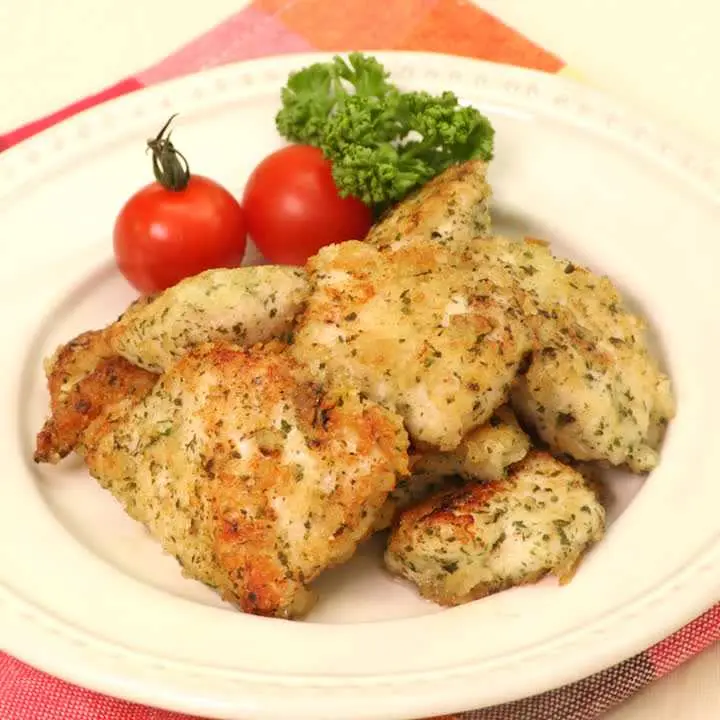 鶏むね肉のパン粉焼き
