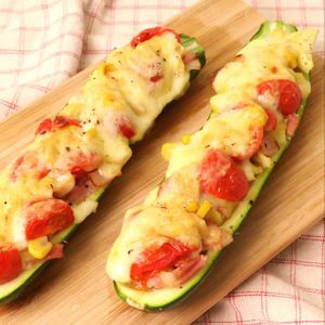 「ズッキーニのボート焼き」のレシピ動画