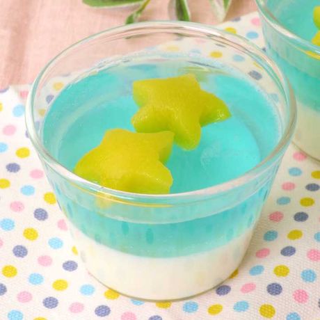 見た目もきれいな 2層の七夕ゼリーのレシピ動画 作り方 Delish Kitchen 見た目もきれいな 2層の七夕ゼリーのレシピ動画 作り方 Delish Kitchen