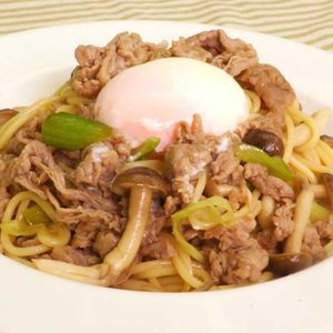 「すき焼き風パスタ」のレシピ動画