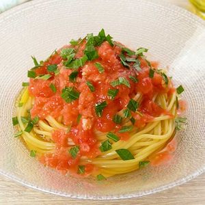 「丸ごとトマトのフローズンパスタ」のレシピ動画