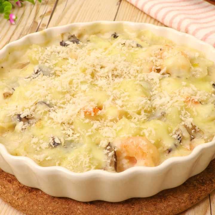 えびとひらたけのグラタン