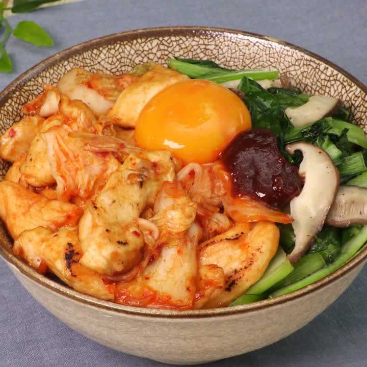 鶏むね肉のビビンバ風