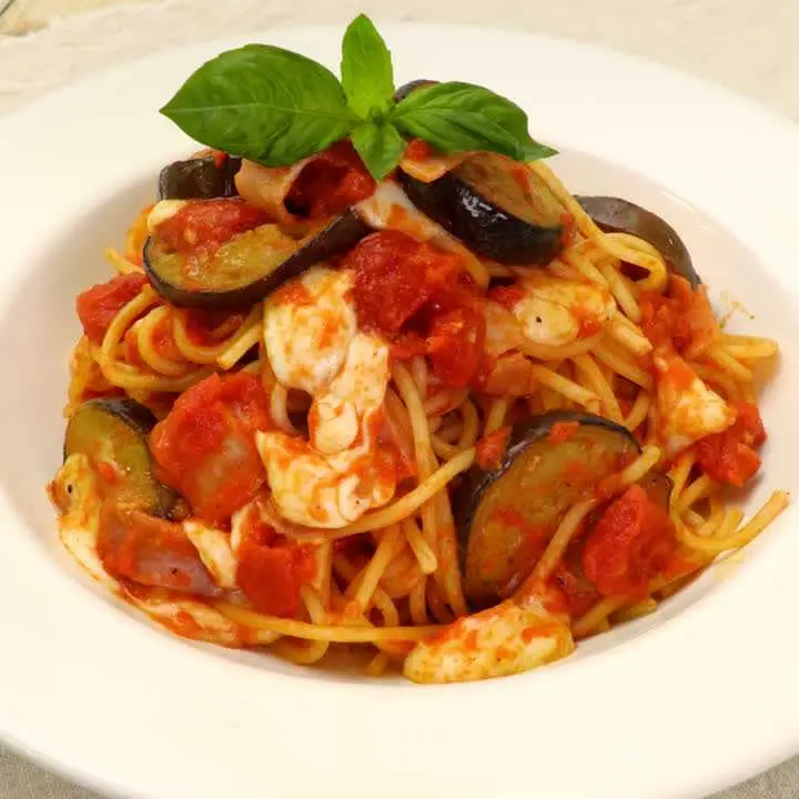 なすのモッツァレラトマトパスタ