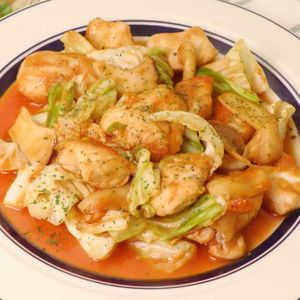 「鶏むね肉とキャベツのケチャップ炒め」のレシピ動画