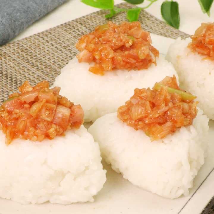 ハムとねぎの辛味噌おにぎり
