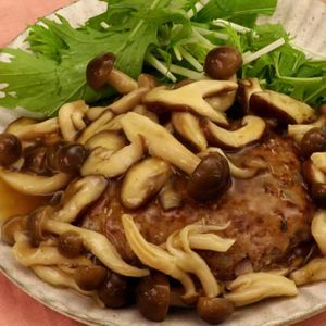 「きのこたっぷりあんかけハンバーグ」のレシピ動画