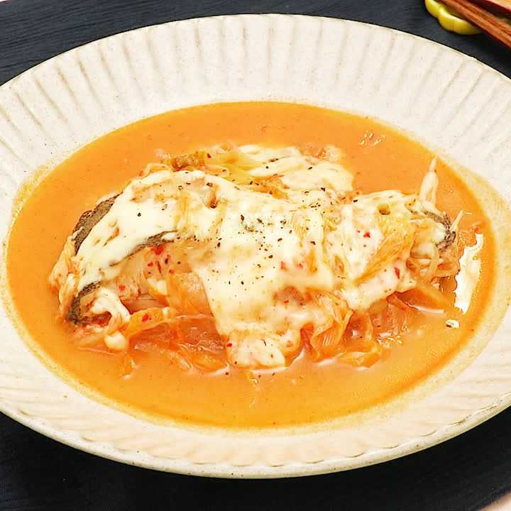 カレイのキムチチーズ煮