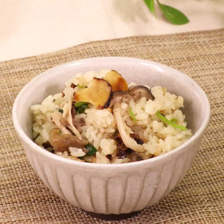 サザエの炊き込みご飯