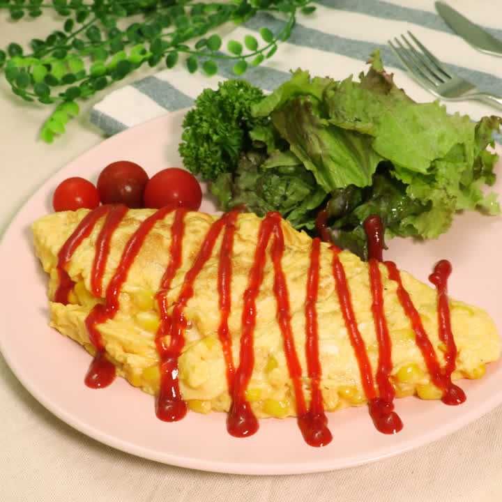コーンの甘味がたまらない チーズインコーンオムレツのレシピ動画 作り方 Delish Kitchen
