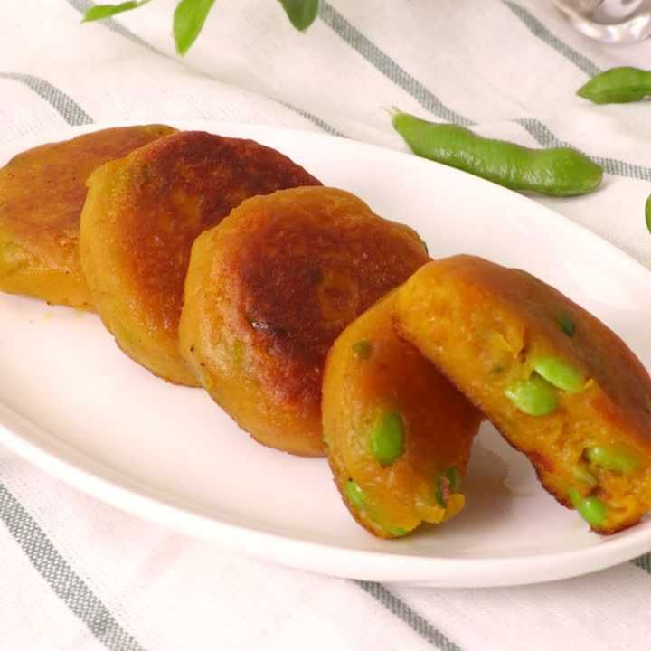 枝豆入りかぼちゃもち