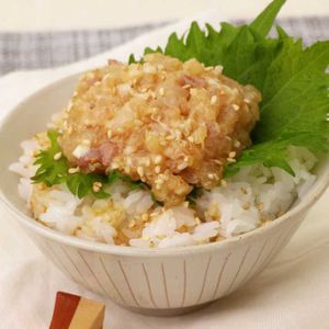 「カンパチのなめろう丼」のレシピ動画