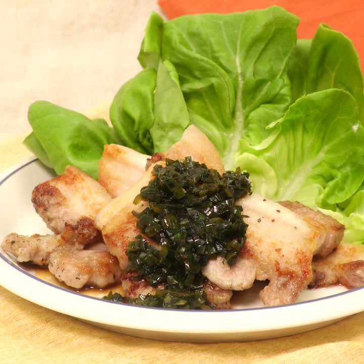 豚バラのニラソースがけ
