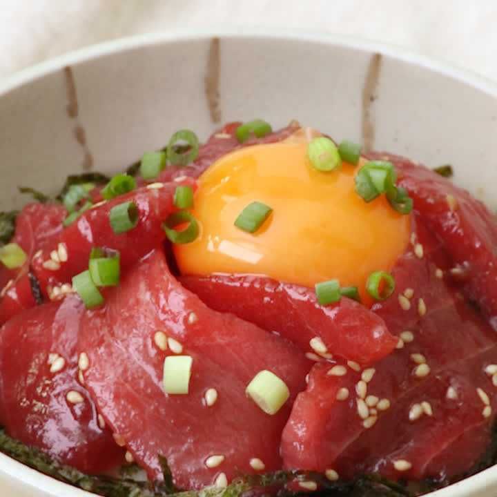 マグロユッケ丼
