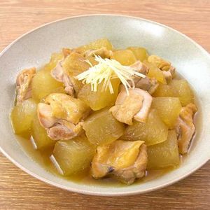 「冬瓜と鶏肉の煮物」のレシピ動画