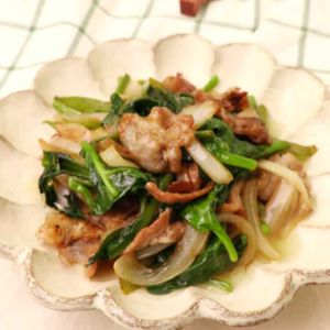 「つるむらさきと豚肉のピリ辛炒め」のレシピ動画