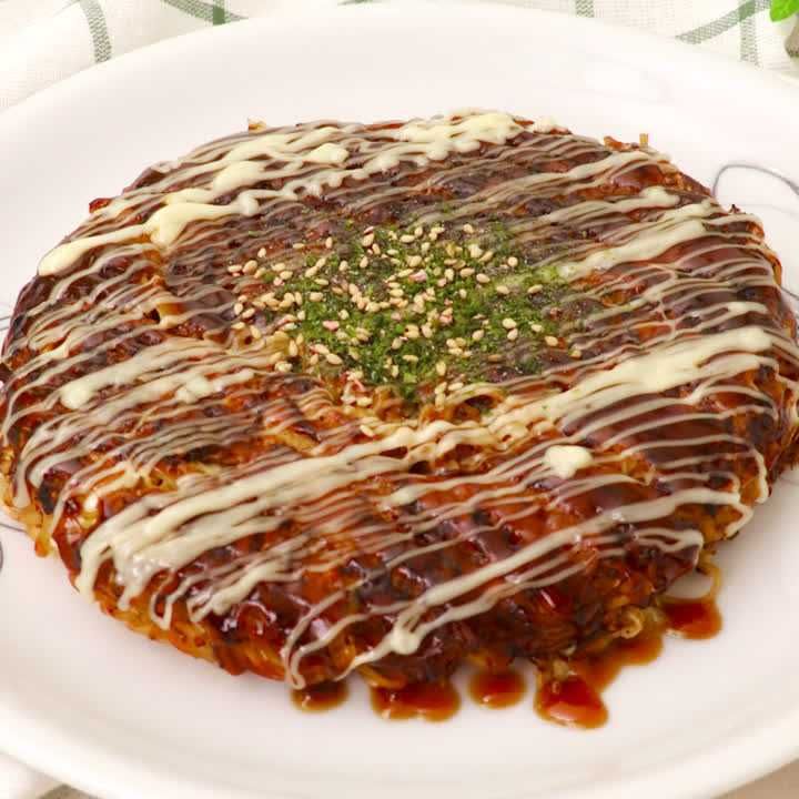 カップ焼きそばでお好み焼き