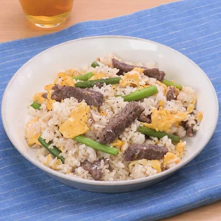 牛塩カルビチャーハン