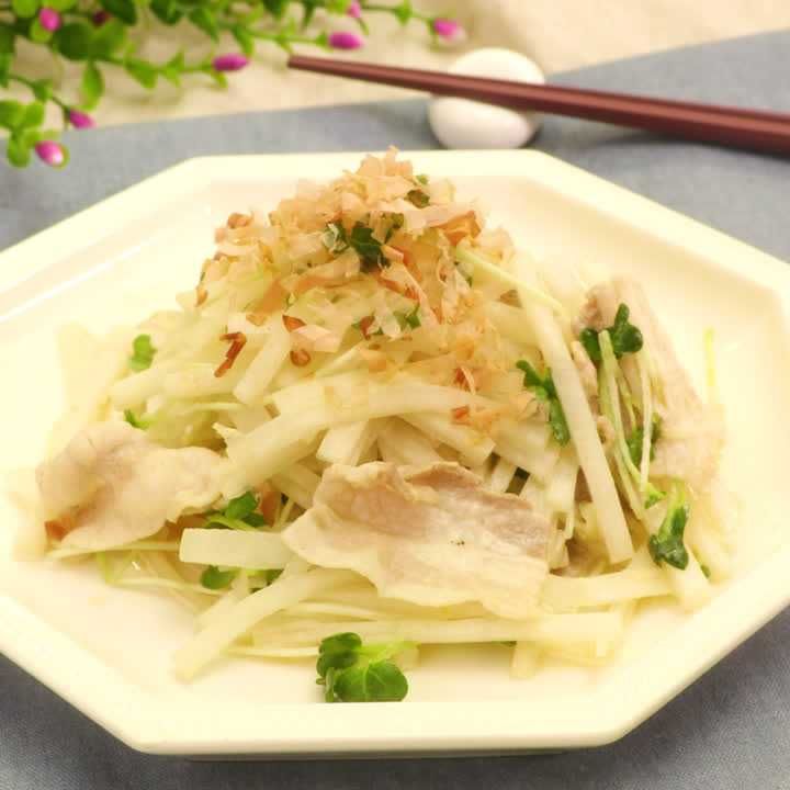 豚バラ肉とシャキシャキ大根サラダ