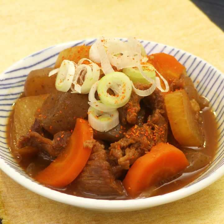 牛すじのみそ煮こみ