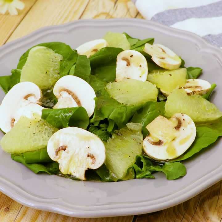 ルッコラとマッシュルームのサラダ