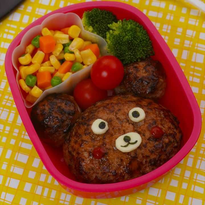 くまのハンバーグ