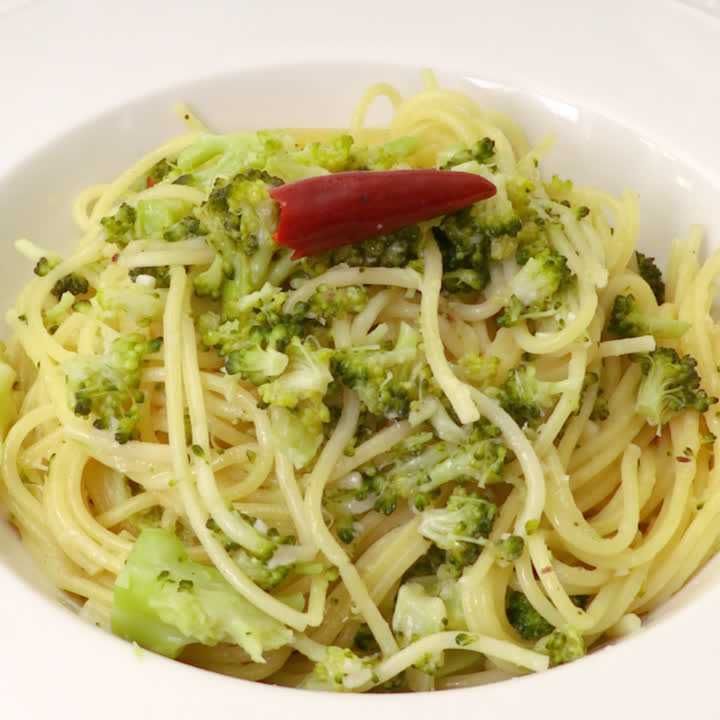 ブロッコリーのクタクタパスタ