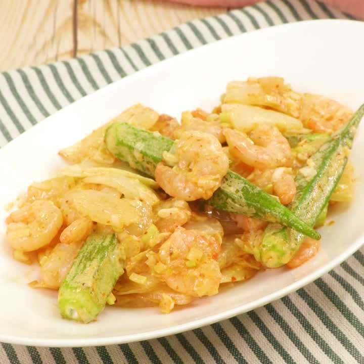 オクラとエビのピリ辛マヨ炒め