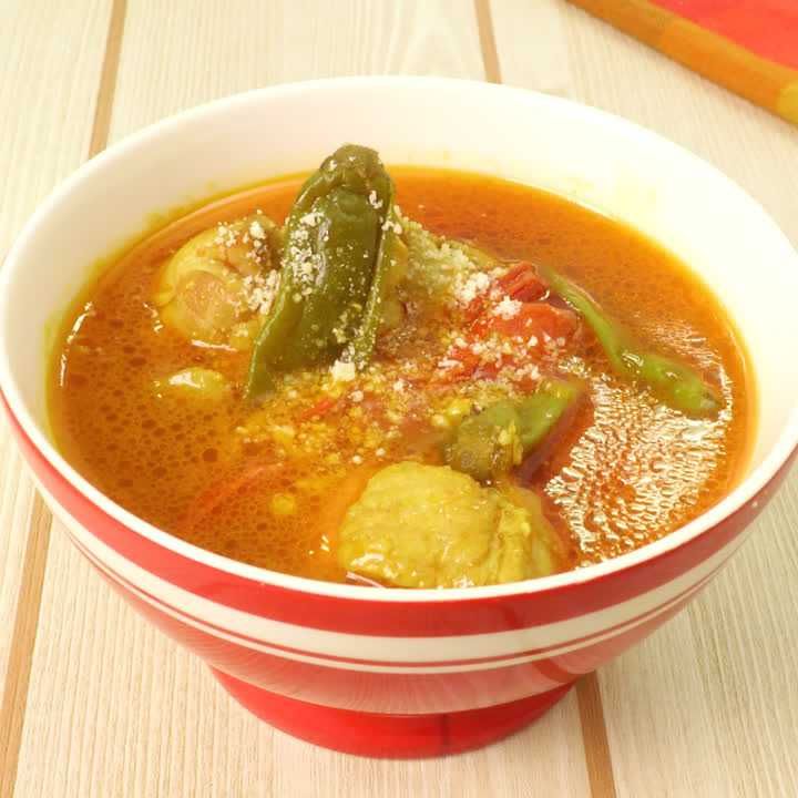 鶏肉とししとうのスープカレー